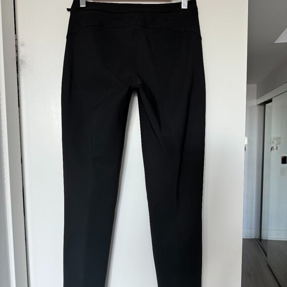 Lululemon Black Wrinkle-Free Pants – Size 6 – Work & Travel Ready - Picture 3 of 6